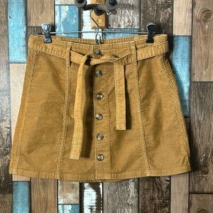 American Eagle 🦅 2 high rise A-line button down skirt